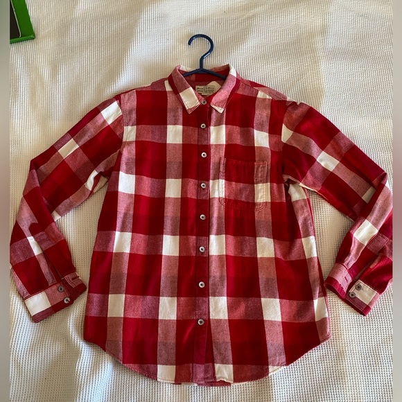 Red White plaid Buffalo print flannel shirt. Size XS. - Picture 7 of 8